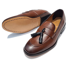 Cargar imagen en el visor de la galería, GALBAR- Loafer Café Brouch E-M1